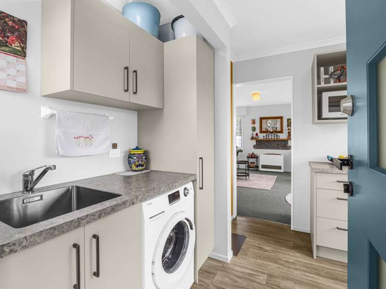 9 Ongley Street Feilding_25