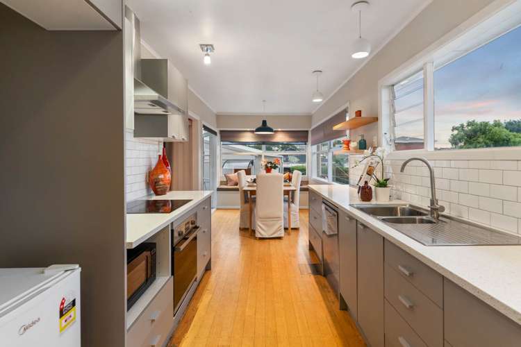 24 Boundary Road Blockhouse Bay_15