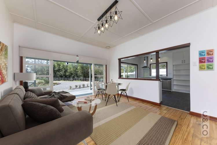 231 Waitakere Road Taupaki_10