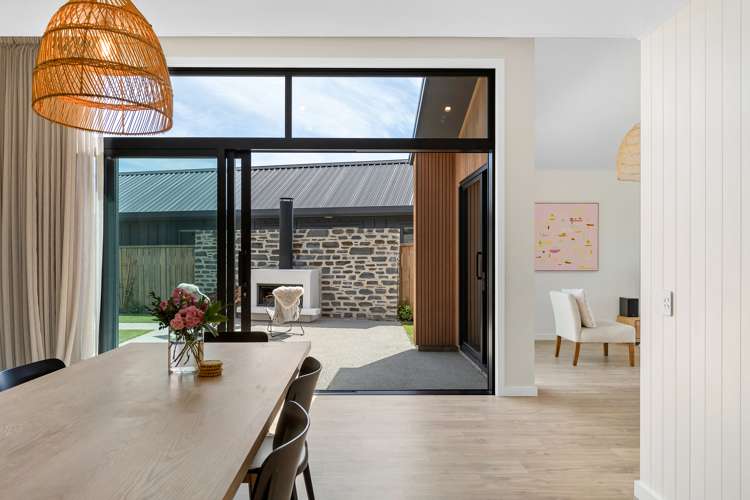 17 Leicester Street Jacks Point_11