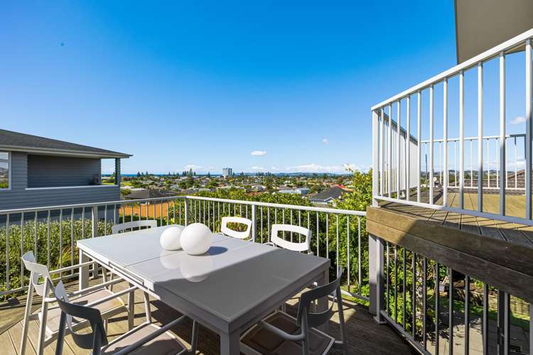 60 Chesterfield Way Orewa_18