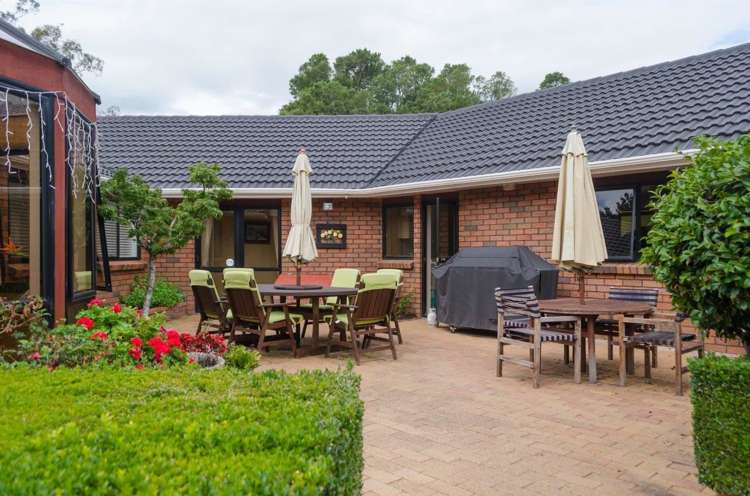 215 Wood Street Woodside_12