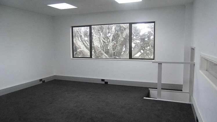 1/251 Lincoln Road Henderson_3