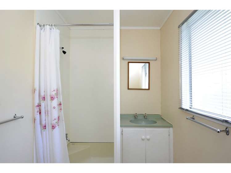 3/3 Anglia Street Wakatu_9