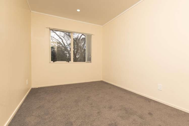 2/19 Velvet Crescent 10693_5