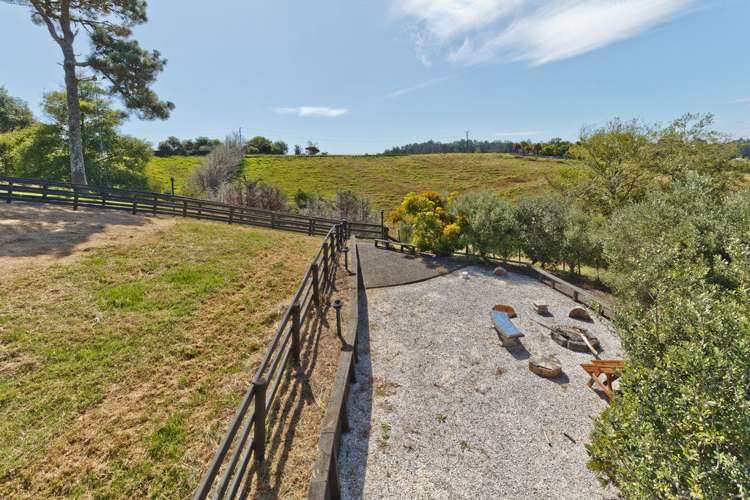 16 Rodeo Drive Redvale_24