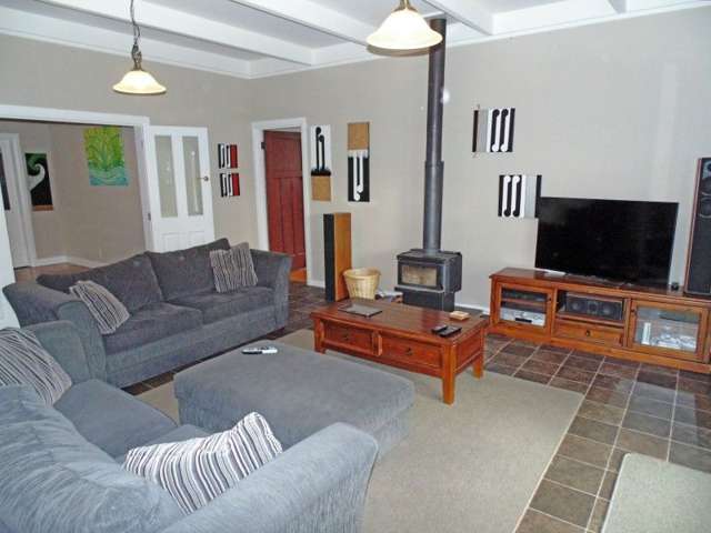 35 Argyle Avenue Takaro_1