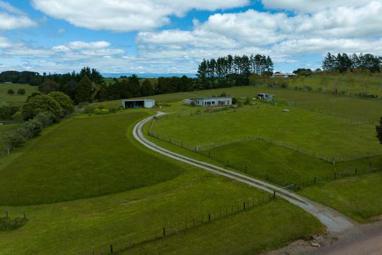 33 Signal Road_4