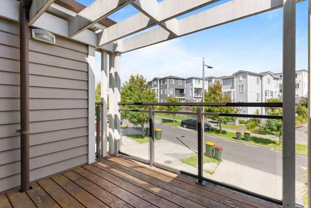 80 Arrowsmith Drive Flat Bush_1