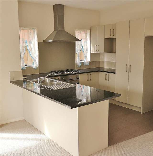 13 Agapanthus Place 2318_2