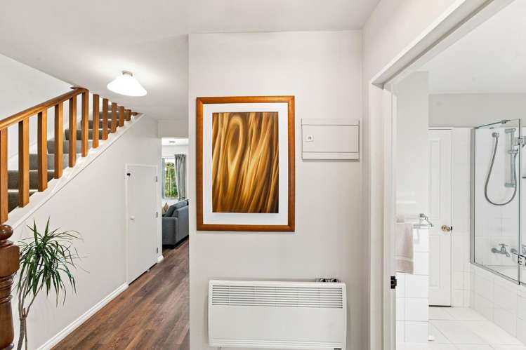 15 Bird Lane Wakefield_16