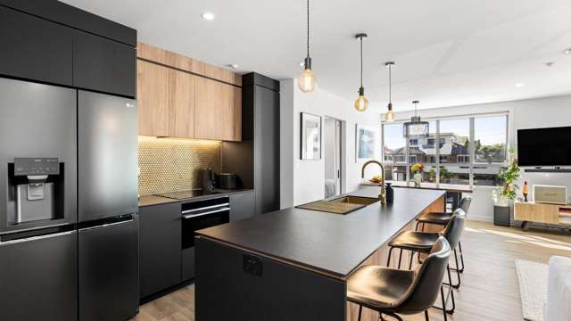 Unit 215/36 Victoria Road Mount Maunganui_1