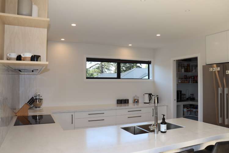 12 Jag Way Tinwald_9