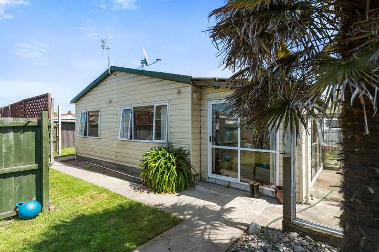 123 Carmen Road Hei Hei_11