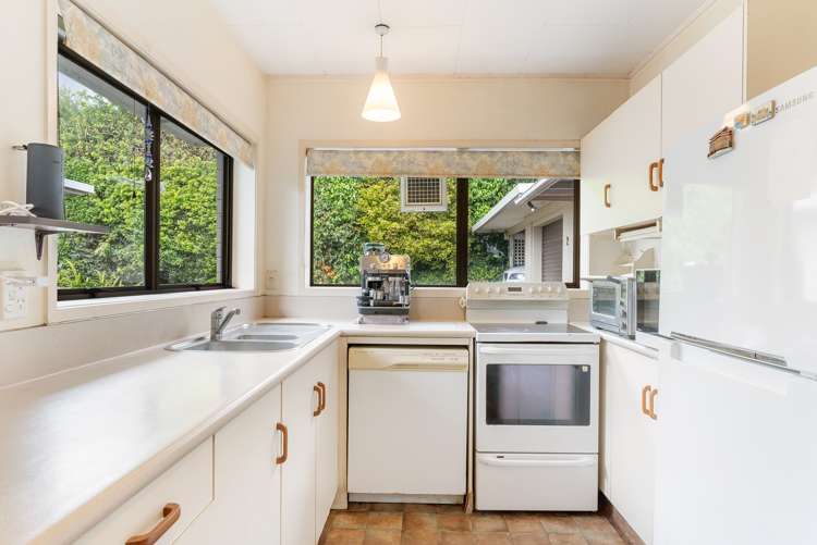 2/10 Harvey Place Saint Heliers_11