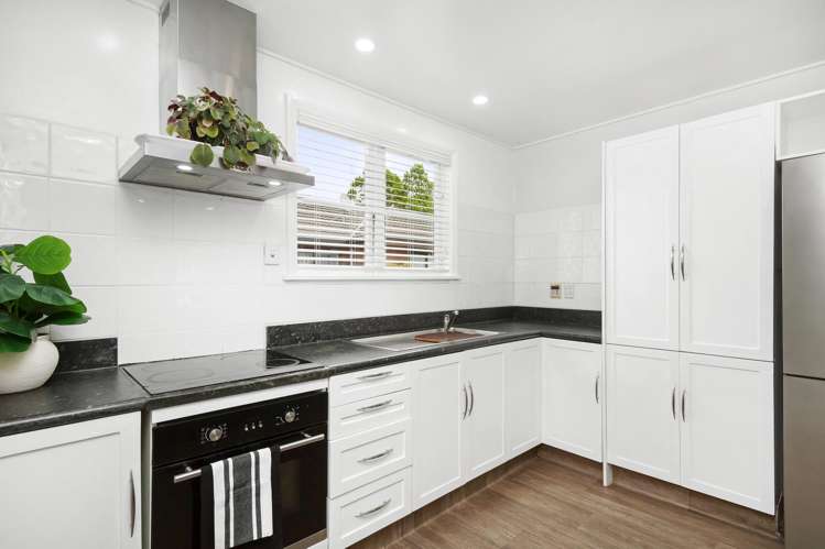 1/223 Stokes Valley Road Stokes Valley_9