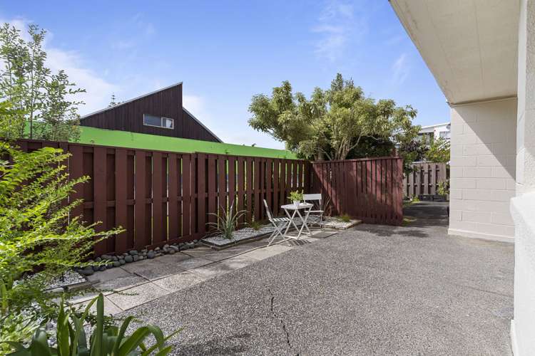 2/773 Beach Road Browns Bay_8