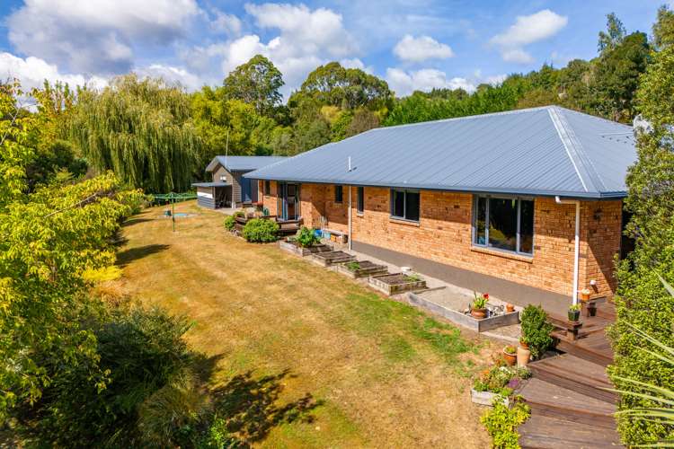 5 Totara View Road Wakefield_19