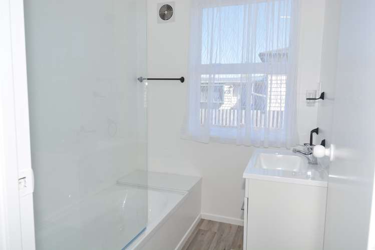 36 Brown Street Strathern_11