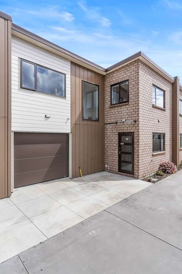 Affordable First Home Or Ideal Investment !!