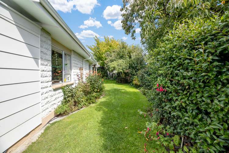 5a Newbourne Crescent Redwoodtown_15