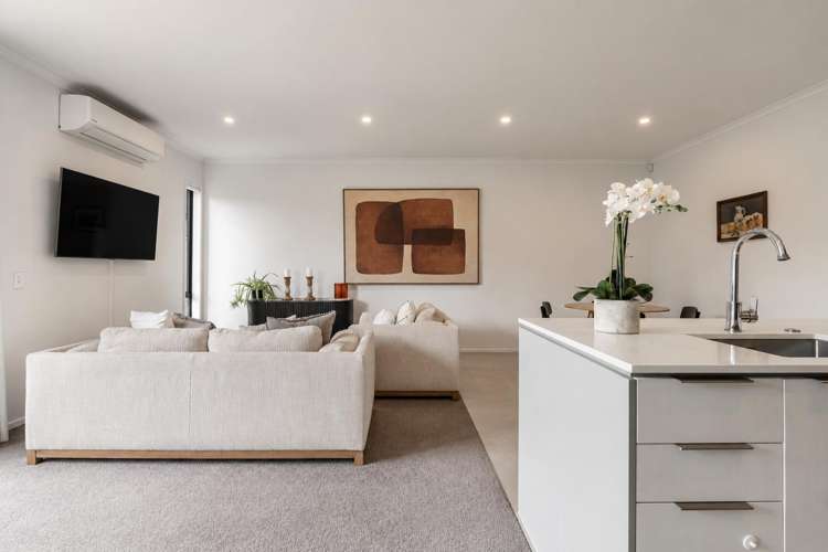 84 Symes Drive Red Beach_5