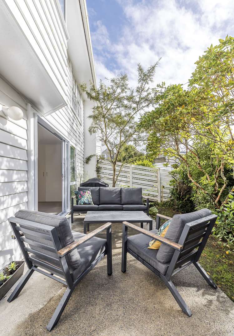 5a Ridd Crescent Karori_14