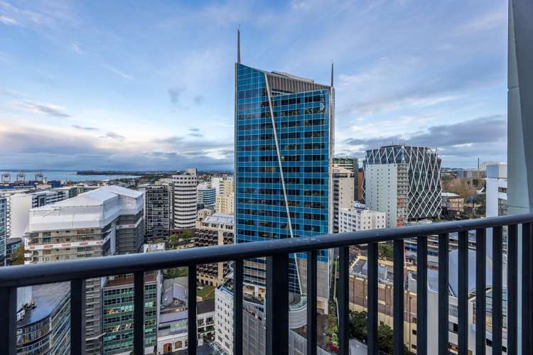 21B/16 Gore Street Auckland Central_6