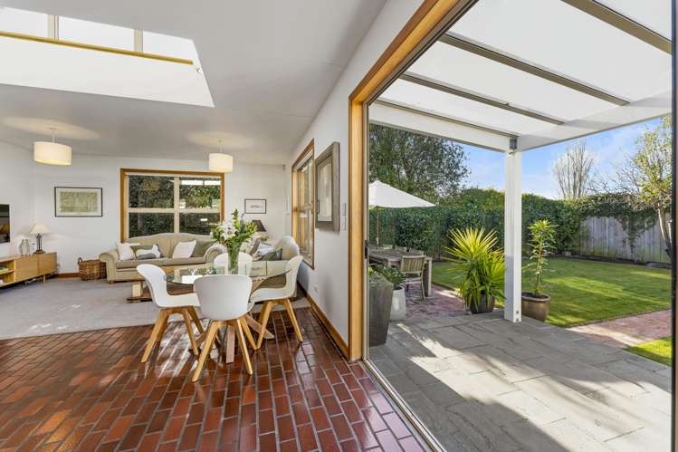 18 St James Avenue_2