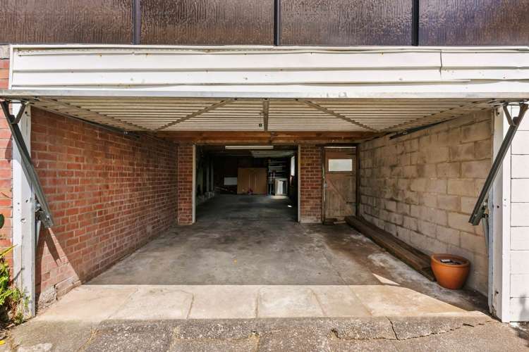 6 Kelwyn Road Kelston_23