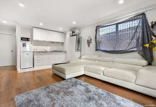 Charming 2-Bedroom Unit in Pakuranga