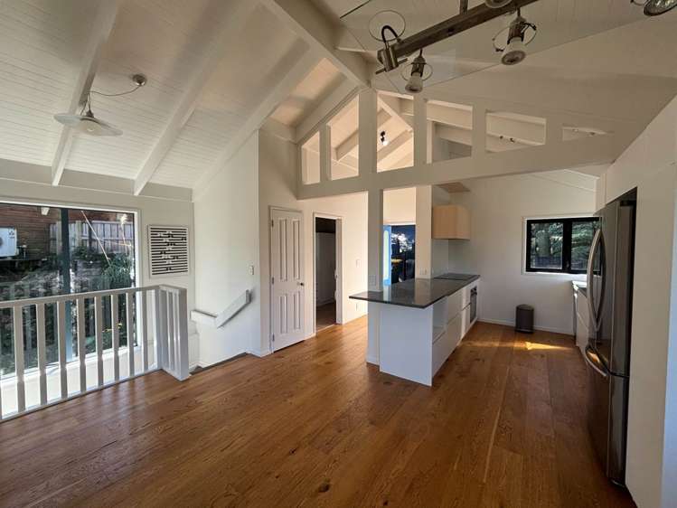 1109 Huia Road Huia_1