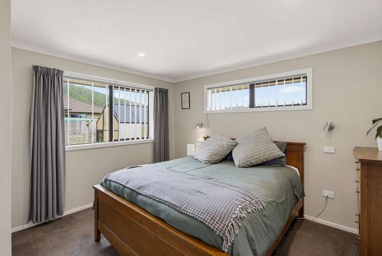 35 Waipunahau Road Waikanae_23