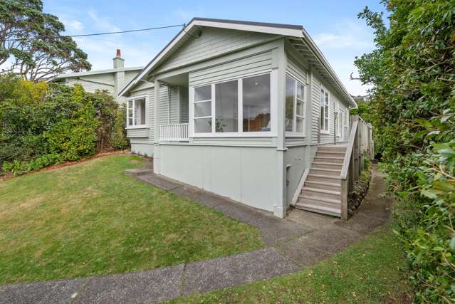Sunny, Single-Level Living in the Heart of Ngaio