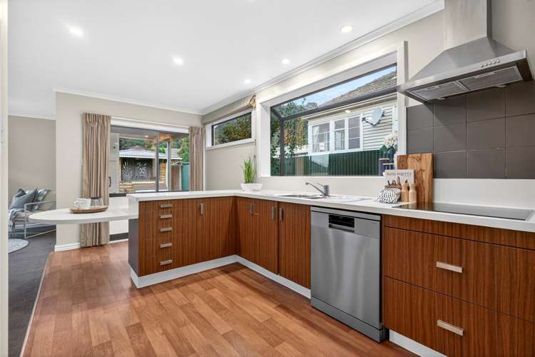 54 Wilkie Crescent Naenae_20
