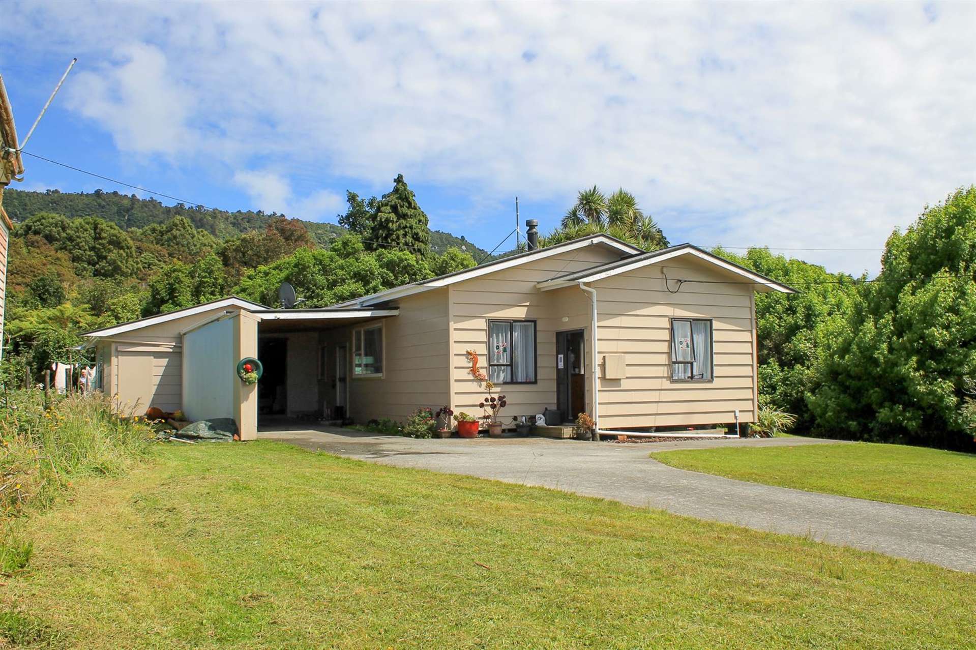 683 State Highway 6 Runanga_0