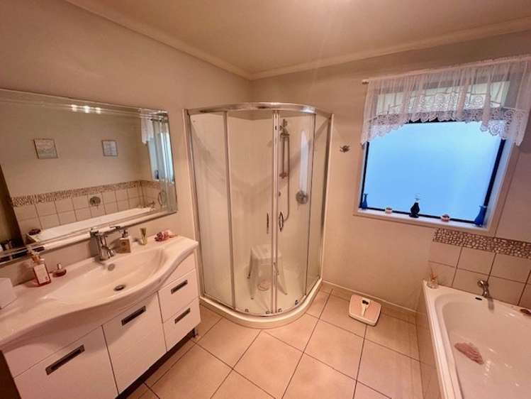 71 Warburton Crescent 11385_8