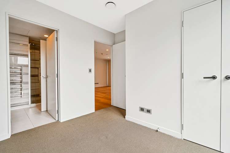 105/10 Lion Place Epsom_4