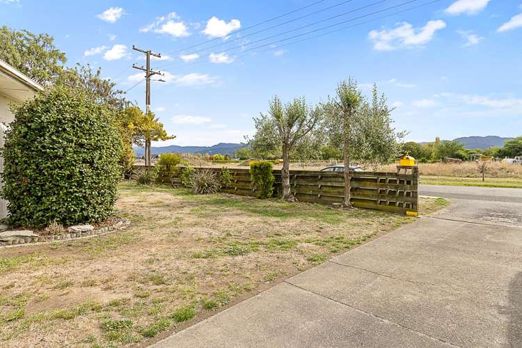 13 Oudenarde Street Renwick_17