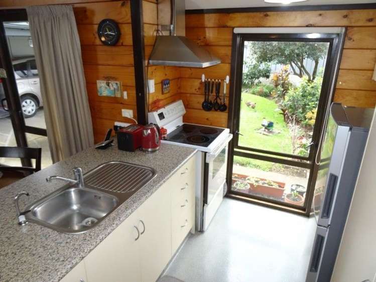 102a Margaret Place Thames_4