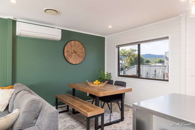 19 Turon Crescent Totara Park_9