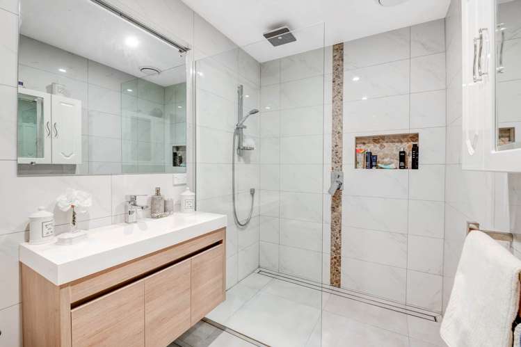 20a Holiday Road Stanmore Bay_18