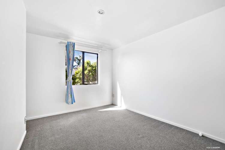 8/2 Sunnydale Place Oteha_9