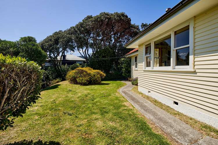 12 Pingau Street Paekakariki_23