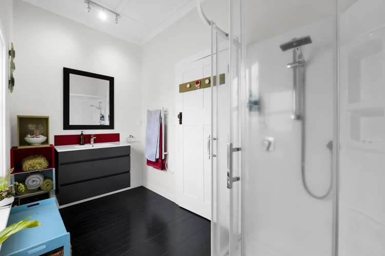 14 George Street Hawera_21