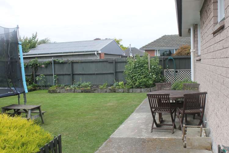 6 Bourne Crescent Papanui_17