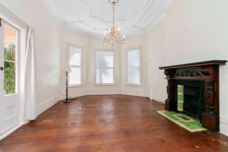 55 Mount St John Avenue Epsom_11