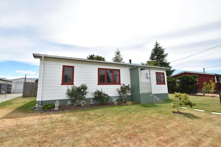 38 Jollie Road Twizel_13