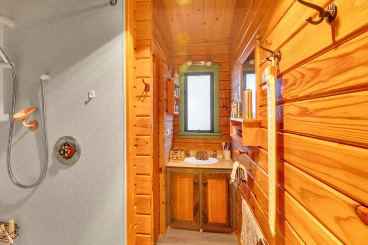 39 Newburn Street Waikaia_12