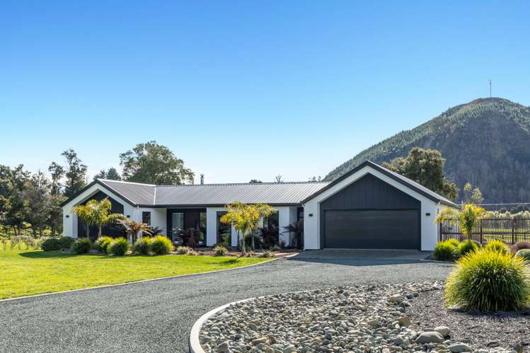 51 Pigeon Valley Road Wakefield_43